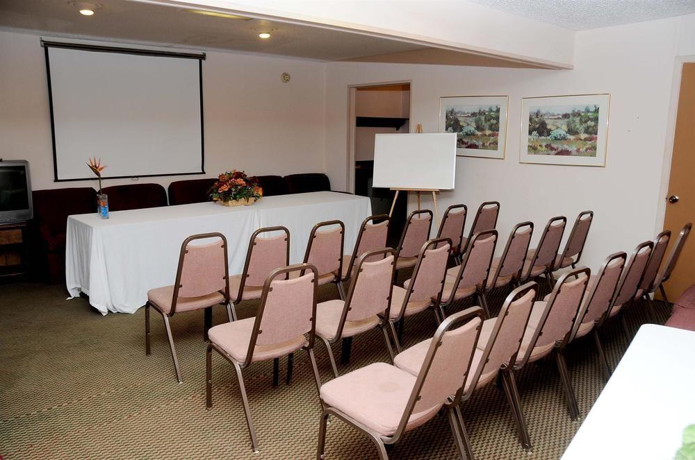 Economy Inn & Suites Denton Zewnętrze zdjęcie