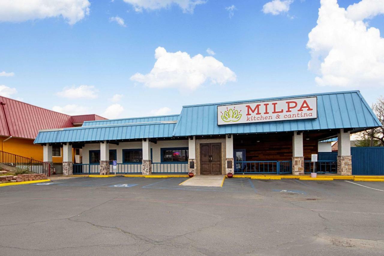 Economy Inn & Suites Denton Zewnętrze zdjęcie